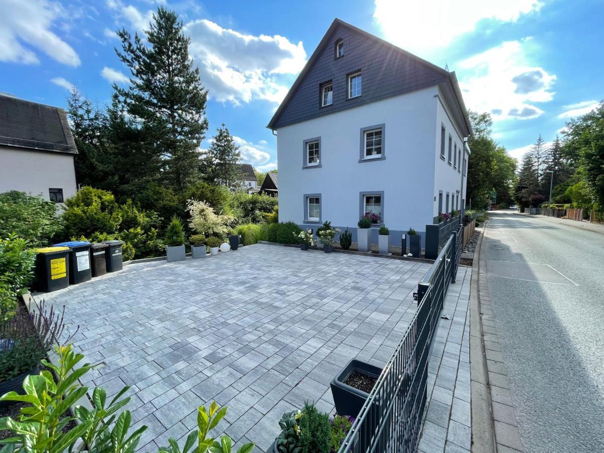 Ferienhaus Villa Adelsberg Mit Dachterrasse In Zentraler Lage Fuer Bis Zu 10 Personen Хемниц Экстерьер фото