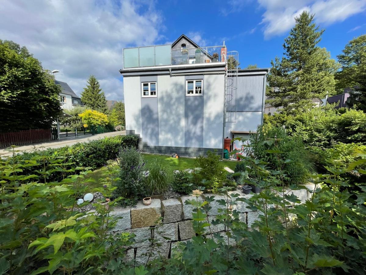 Ferienhaus Villa Adelsberg Mit Dachterrasse In Zentraler Lage Fuer Bis Zu 10 Personen Хемниц Экстерьер фото