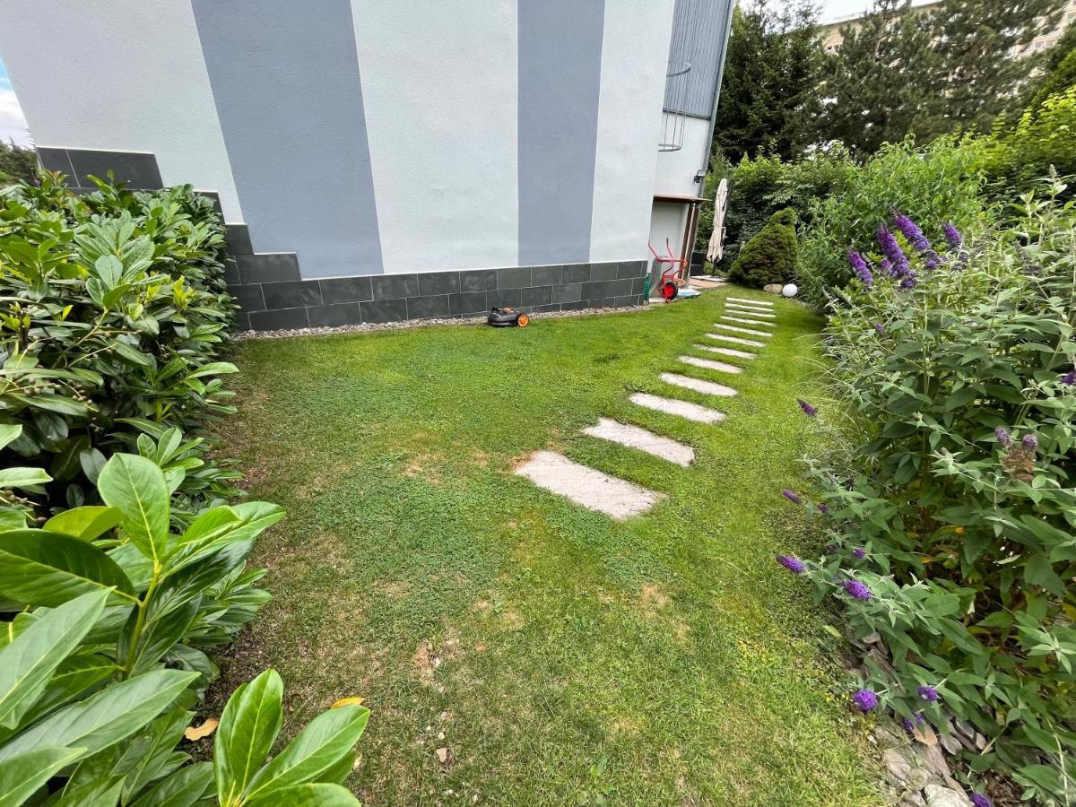 Ferienhaus Villa Adelsberg Mit Dachterrasse In Zentraler Lage Fuer Bis Zu 10 Personen Хемниц Экстерьер фото