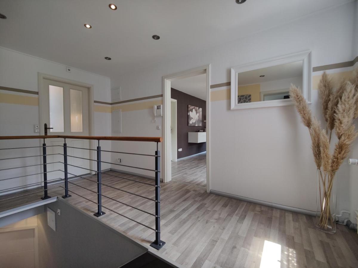 Ferienhaus Villa Adelsberg Mit Dachterrasse In Zentraler Lage Fuer Bis Zu 10 Personen Хемниц Экстерьер фото