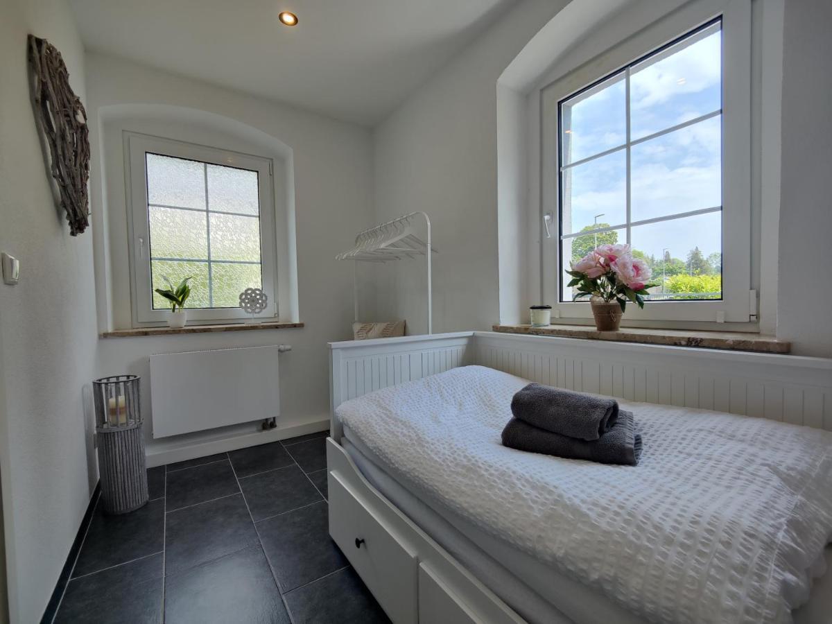 Ferienhaus Villa Adelsberg Mit Dachterrasse In Zentraler Lage Fuer Bis Zu 10 Personen Хемниц Экстерьер фото