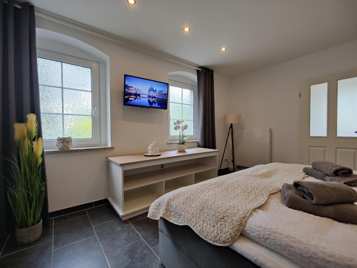 Ferienhaus Villa Adelsberg Mit Dachterrasse In Zentraler Lage Fuer Bis Zu 10 Personen Хемниц Экстерьер фото